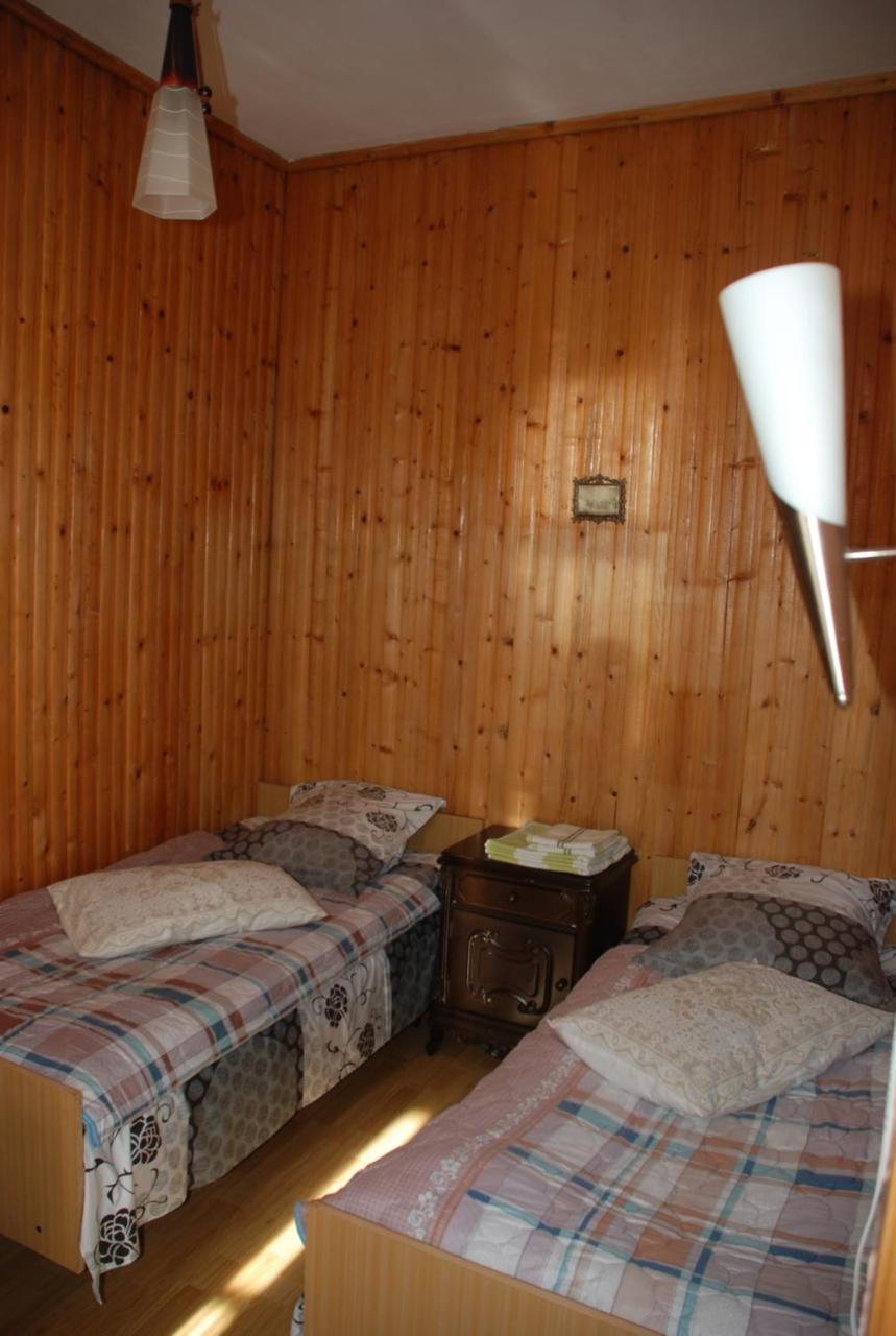 Dodo Japaridze Guesthouse Mestia Ngoại thất bức ảnh